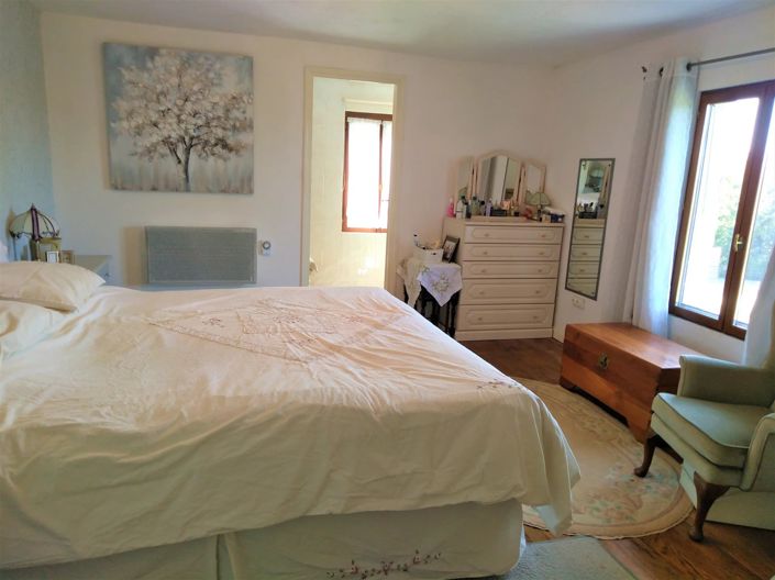 Image No.7-4 Bed House for sale