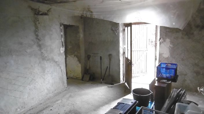 Image No.5-1 Bed House for sale