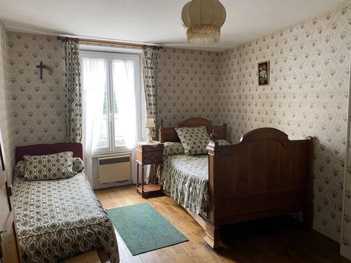 Image No.5-3 Bed Village House for sale