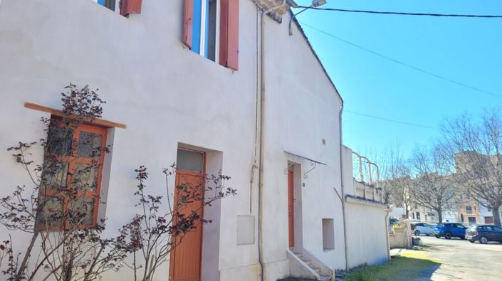 Image No.1-2 Bed House for sale