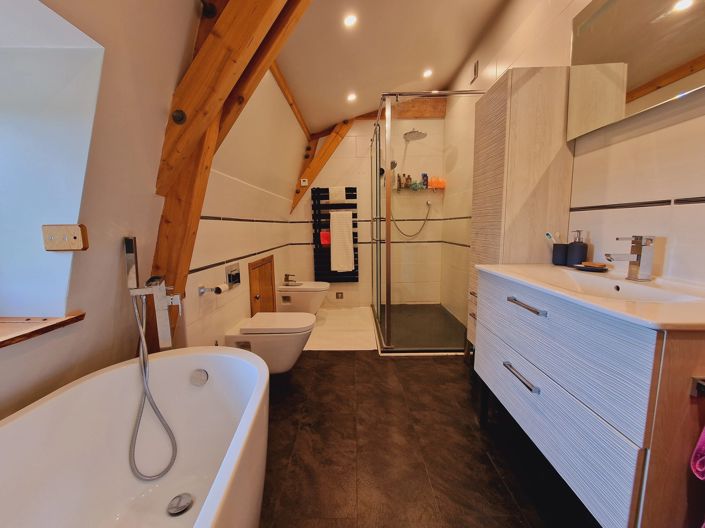 Image No.15-5 Bed House for sale