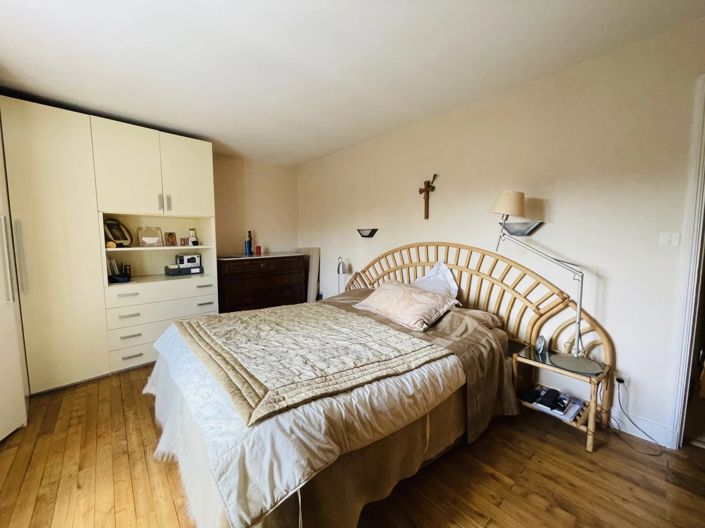 Image No.8-3 Bed House for sale