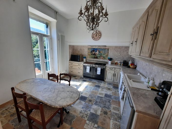 Image No.10-5 Bed House for sale