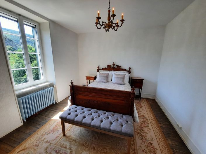 Image No.13-5 Bed House for sale