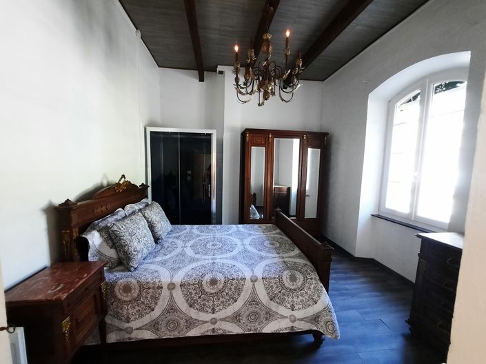Image No.14-5 Bed House for sale