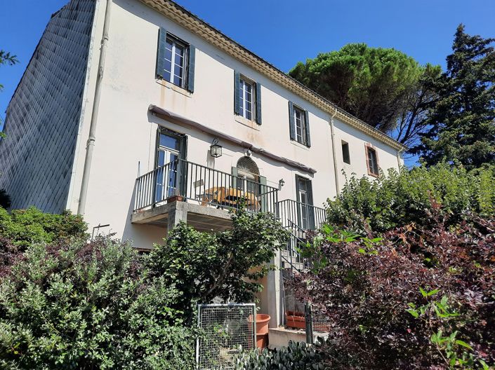 Image No.6-5 Bed House for sale