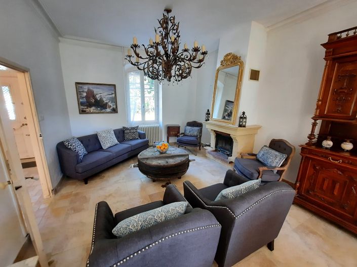 Image No.7-5 Bed House for sale