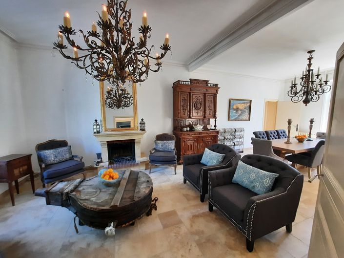 Image No.9-5 Bed House for sale