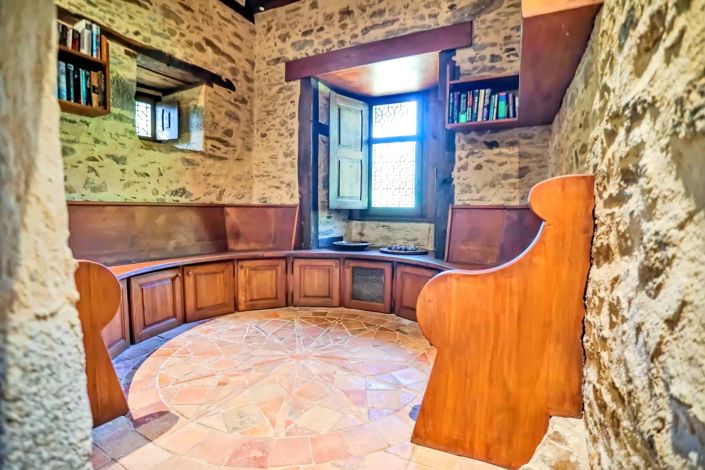 Image No.11-14 Bed House for sale