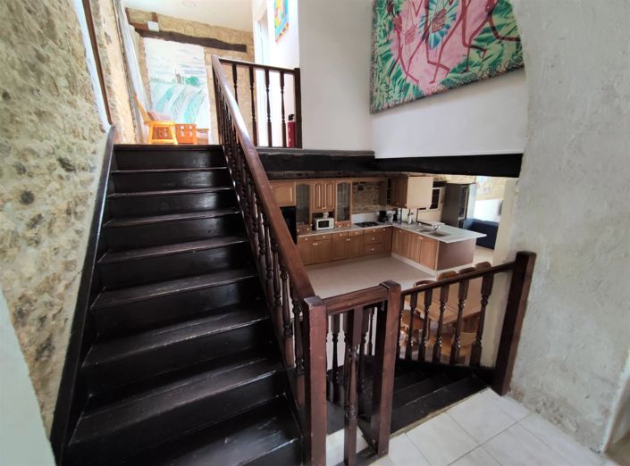 Image No.9-7 Bed House for sale