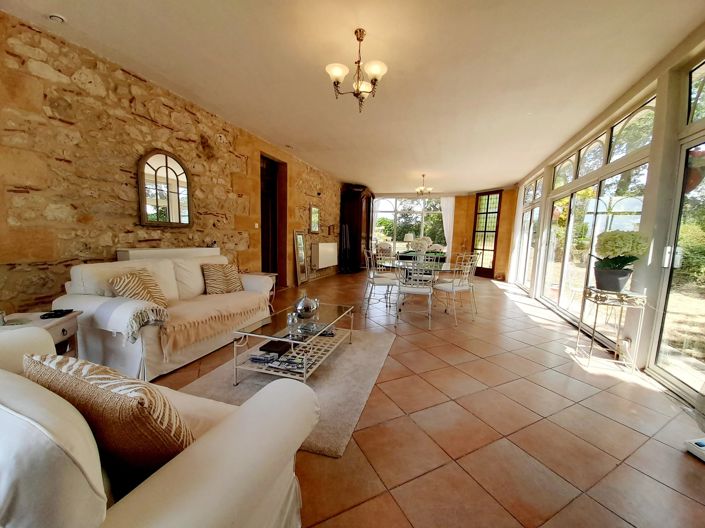 Image No.6-7 Bed House for sale