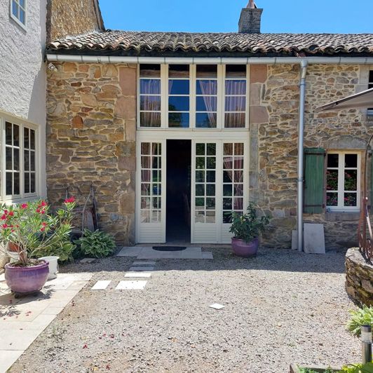 Image No.1-6 Bed Village House for sale