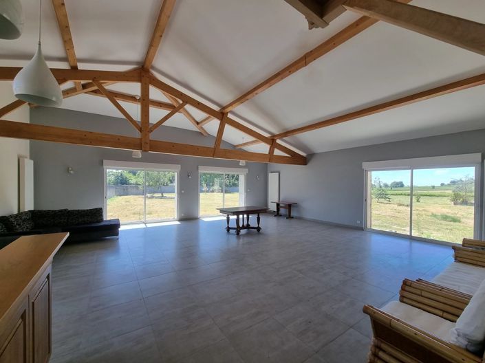 Image No.3-4 Bed Village House for sale