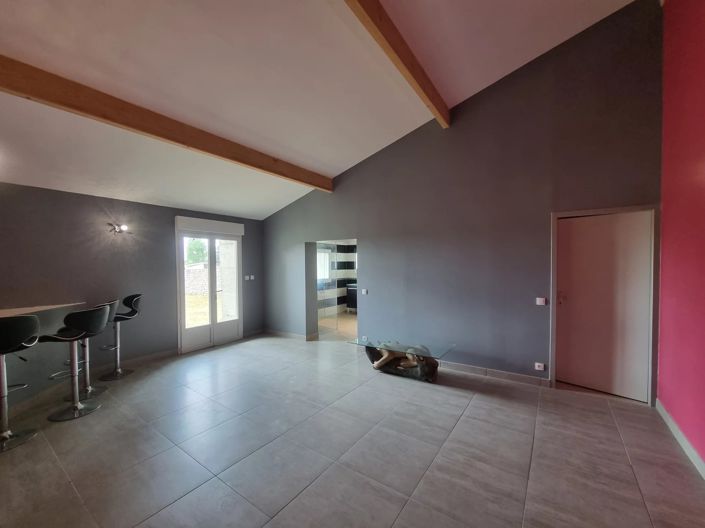 Image No.7-4 Bed Village House for sale