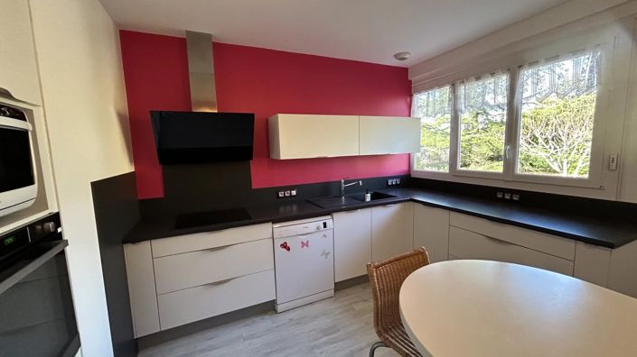 Image No.5-3 Bed House for sale