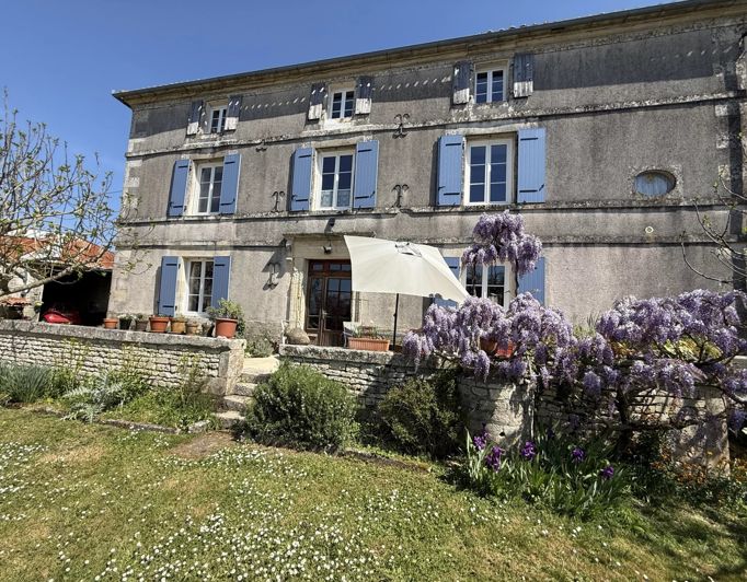 Image No.1-6 Bed House for sale