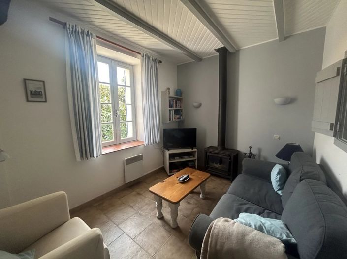 Image No.14-6 Bed House for sale