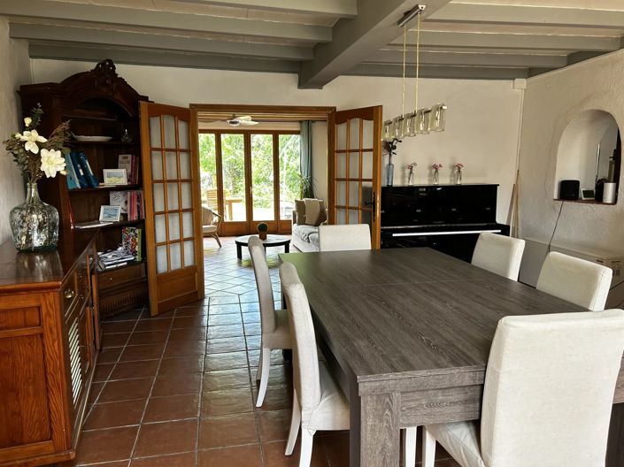 Image No.5-6 Bed House for sale