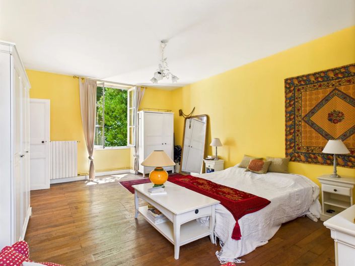 Image No.12-7 Bed Village House for sale