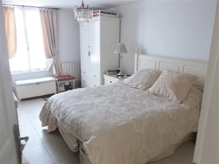 Image No.12-Maison de 7 chambres à vendre à Faye-l'Abbesse