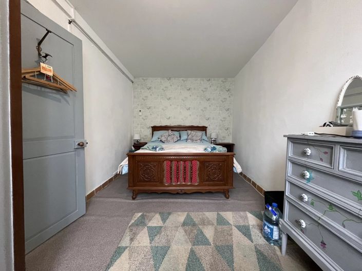 Image No.7-4 Bed House for sale