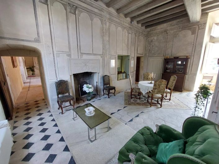 Image No.1-2 Bed House for sale