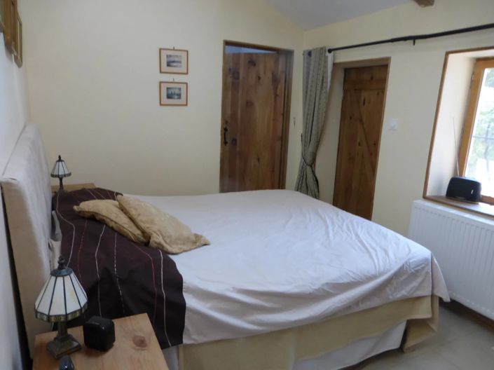 Image No.8-4 Bed House for sale