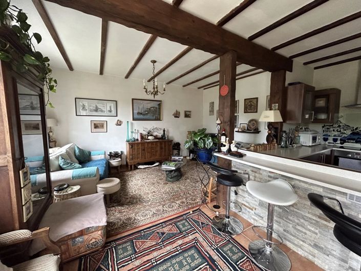 Image No.5-2 Bed House for sale