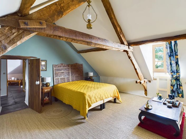 Image No.8-5 Bed House for sale