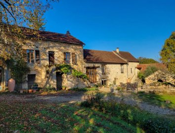 1 - Martiel, Maison