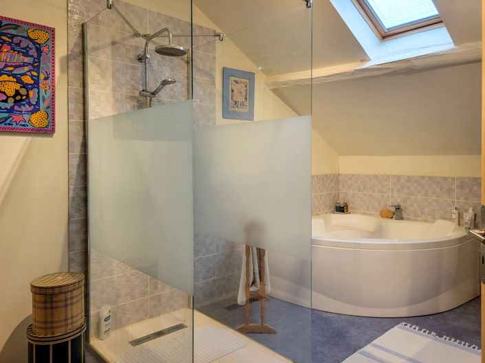 Image No.14-3 Bed House for sale