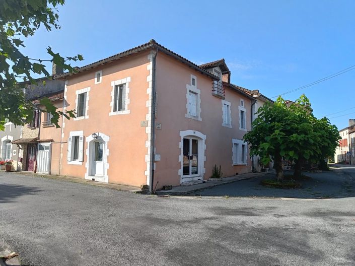 Image No.1-4 Bed House for sale