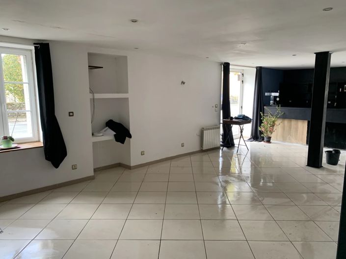 Image No.2-4 Bed House for sale