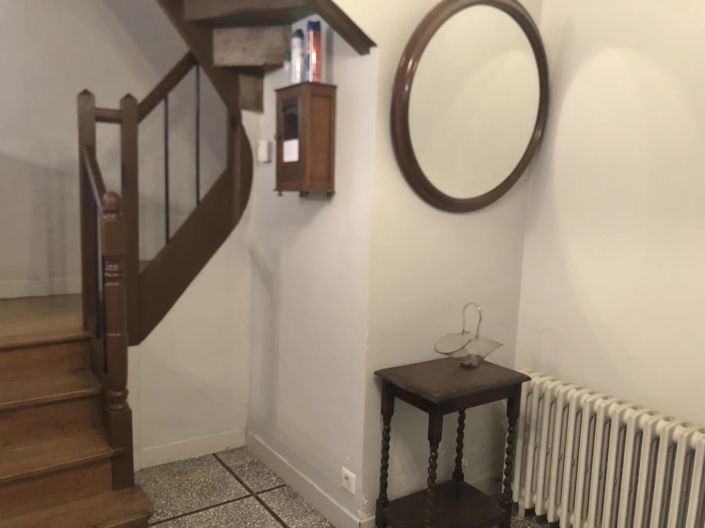 Image No.8-5 Bed House for sale