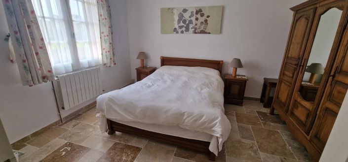 Image No.6-3 Bed House for sale