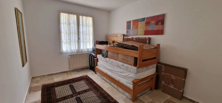 Image No.9-3 Bed House for sale