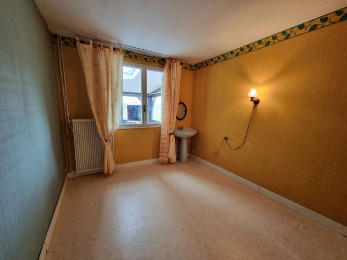 Image No.10-4 Bed House for sale