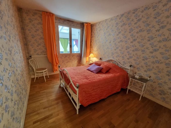 Image No.8-4 Bed House for sale