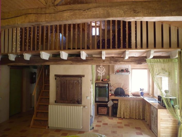 Image No.9-8 Bed House for sale