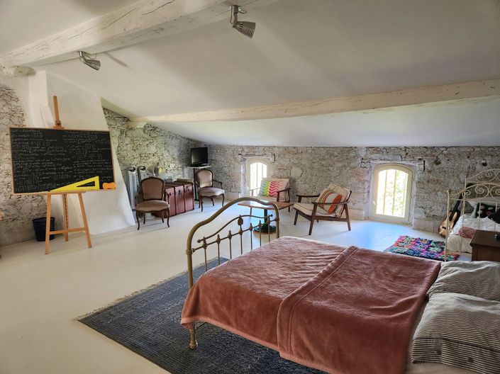 Image No.9-18 Bed House for sale