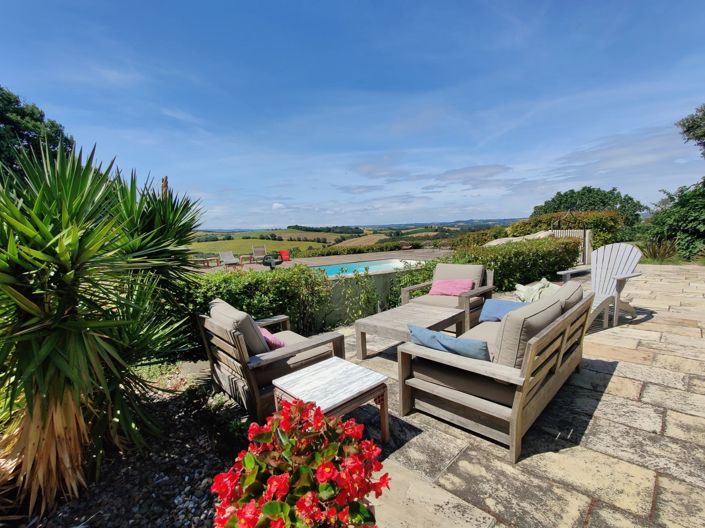 Image No.12-18 Bed House for sale