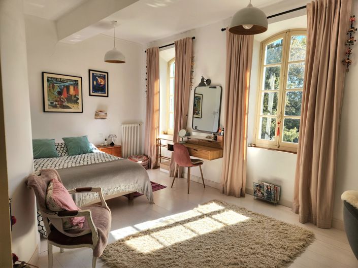 Image No.7-18 Bed House for sale