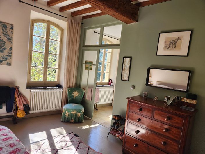 Image No.8-18 Bed House for sale