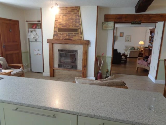 Image No.8-3 Bed House for sale