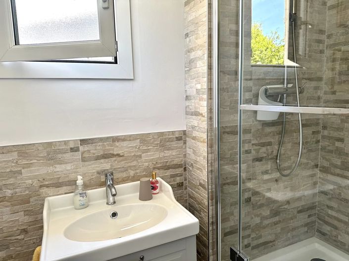 Image No.11-4 Bed House for sale