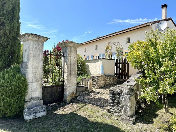 Image No.1-4 Bed House for sale