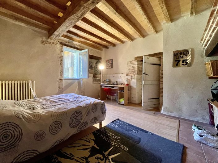 Image No.9-3 Bed House for sale