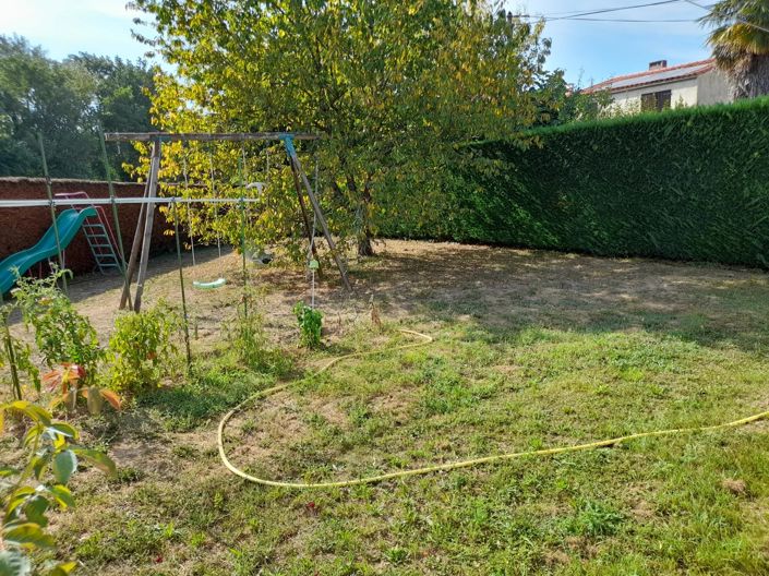 Image No.15-3 Bed House for sale