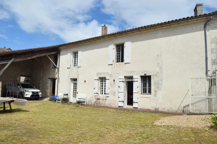 Image No.1-Maison de 3 chambres à vendre à Celles