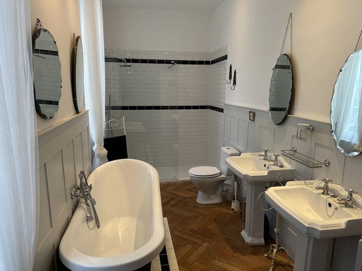 Image No.11-6 Bed House for sale